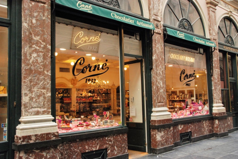 vente-ST CYR SUR MER-min_chocolate_chocolaterie_shop_luxury_chic_gallery_brussels_belgium-558146